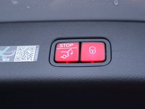 New 2026 Mercedes-Benz GLC 300 4MATIC image 18