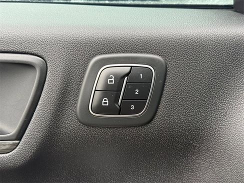 Used 2023 Ford Escape Platinum image 22