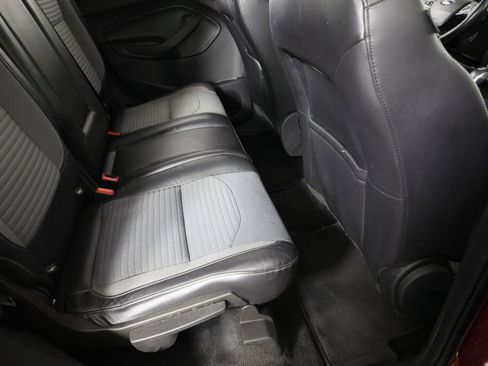 Used 2019 Ford Escape SE image 21