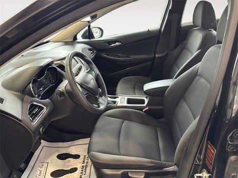 Used 2016 Chevrolet Cruze LS image 7
