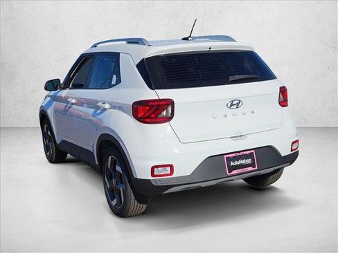 New 2026 Hyundai Venue SEL FWD image 8
