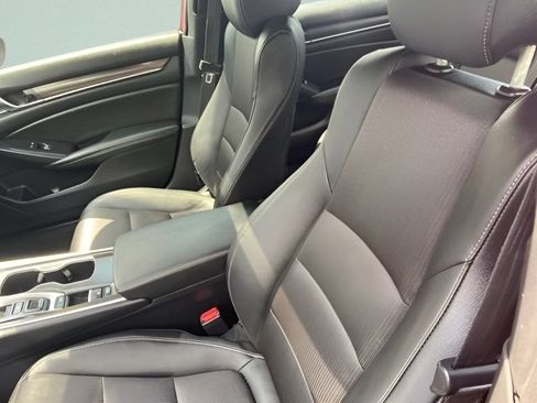 Used 2019 Honda Accord Sport image 17