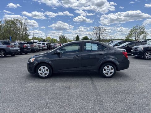 Used 2016 Chevrolet Sonic LS FWD image 3