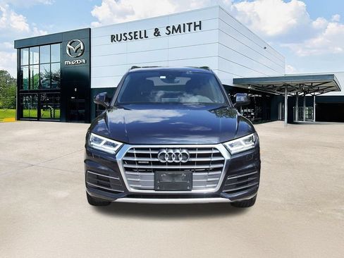 Used 2019 Audi Q5 2.0T Premium Plus w/ Premium Plus Package AWD/4WD image 2