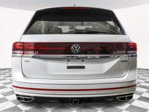 Used 2026 Volkswagen Atlas SEL Premium R-Line AWD/4WD image 16