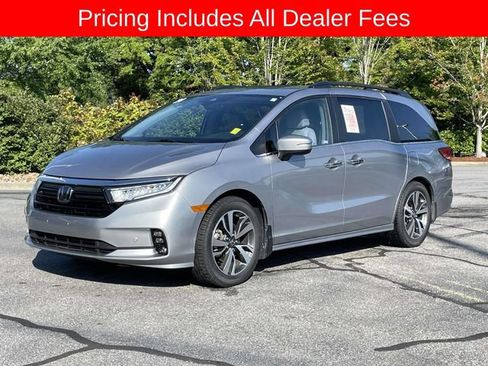 Used 2024 Honda Odyssey Touring image 1