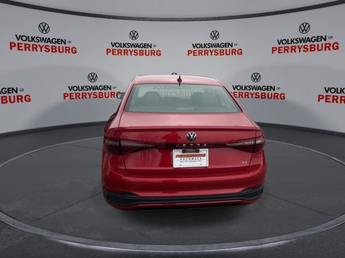 New 2026 Volkswagen Jetta SE image 7