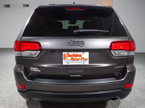 Used 2021 Jeep Grand Cherokee Laredo RWD image 8