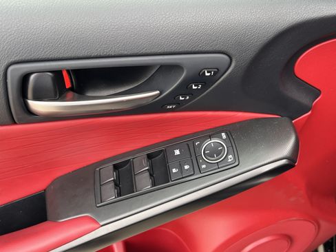 Used 2025 Lexus IS 350 F Sport RWD image 21