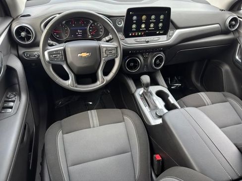 Used 2023 Chevrolet Blazer LT AWD/4WD image 10