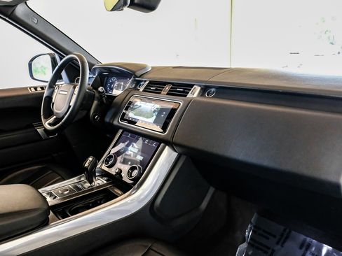 Used 2018 Land Rover Range Rover Sport SE AWD/4WD image 11