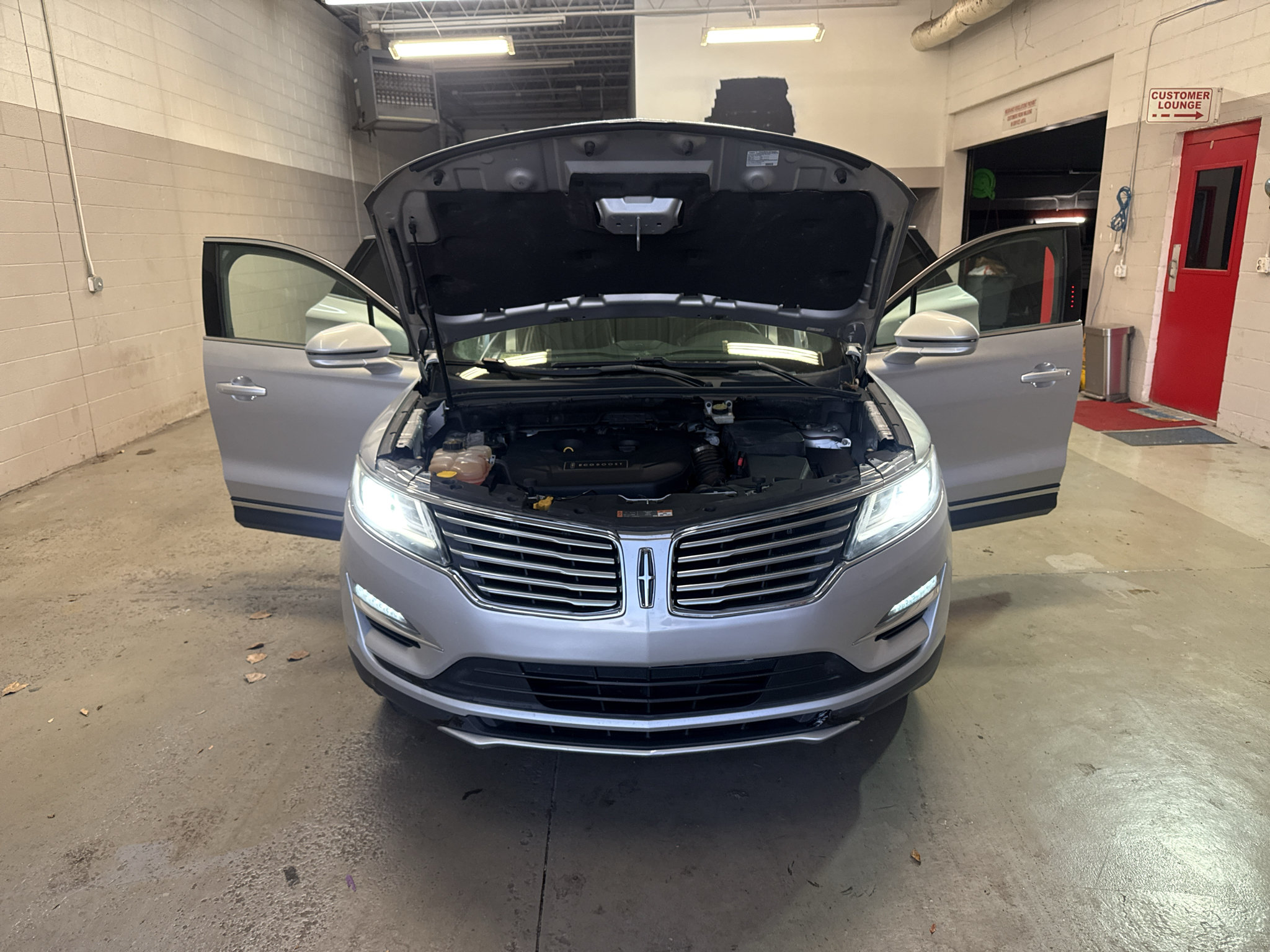 Used 2015 Lincoln MKC AWD w/ Equipment Group 101A Select image 10
