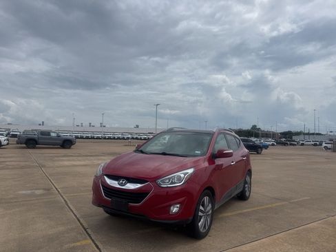 Used 2015 Hyundai Tucson Limited w/ Option Group 03 FWD image 7