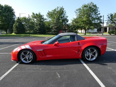 Used 2010 Chevrolet Corvette Grand Sport w/ Preferred Equipment Group RWD image 8