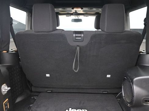 Used 2013 Jeep Wrangler Rubicon w/ PWR Convenience Group AWD/4WD image 8