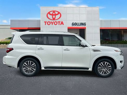 Used 2024 Nissan Armada SL w/ Captain's Chairs Package AWD/4WD image 6