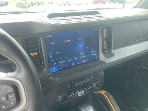 Used 2024 Ford Bronco Badlands AWD/4WD image 17
