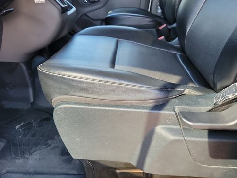 Used 2023 Ford Transit 250 Medium Roof image 5