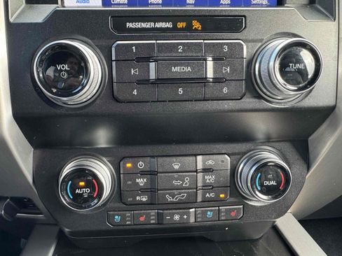 Used 2019 Ford F150 Platinum image 27