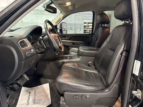 Used 2014 Chevrolet Silverado 2500 LTZ w/ LTZ Plus Package AWD/4WD image 19