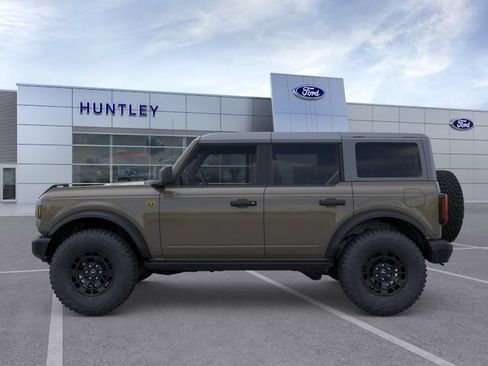 New 2026 Ford Bronco Badlands AWD/4WD image 3