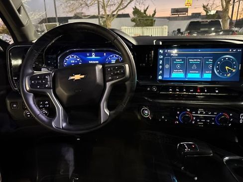 Used 2024 Chevrolet Silverado 1500 LTZ w/ LTZ Premium Package image 16