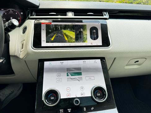 Used 2019 Land Rover Range Rover Velar S AWD/4WD image 25