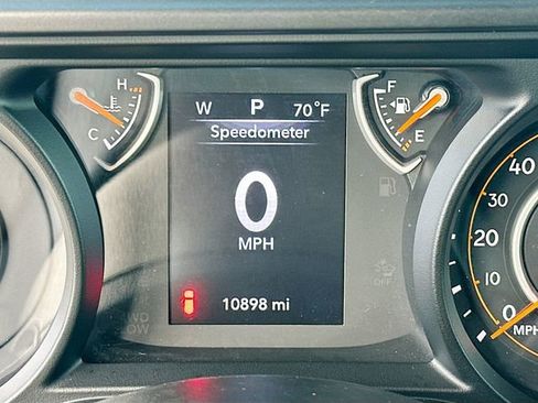 Used 2024 Jeep Wrangler Sport image 12