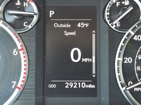 Used 2022 Lexus GX 460 Premium image 27