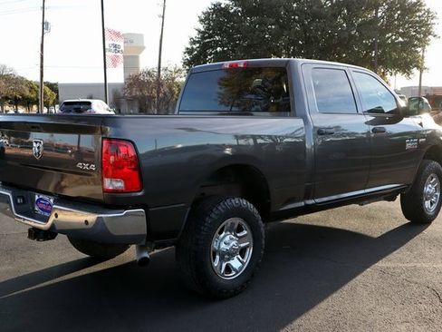 Used 2016 RAM 2500 Tradesman w/ Chrome Appearance Group image 12