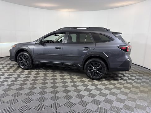 Used 2024 Subaru Outback Onyx Edition XT AWD/4WD image 8