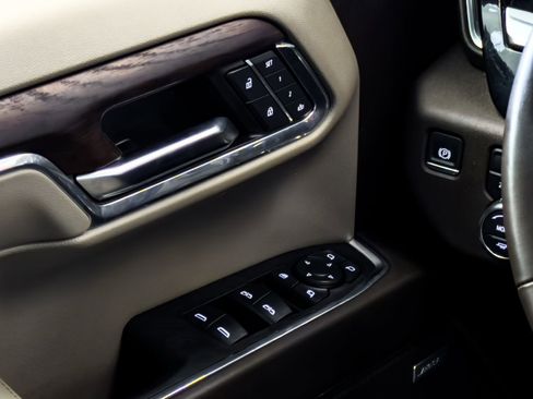 Used 2024 GMC Sierra 1500 SLT w/ SLT Convenience Package image 46