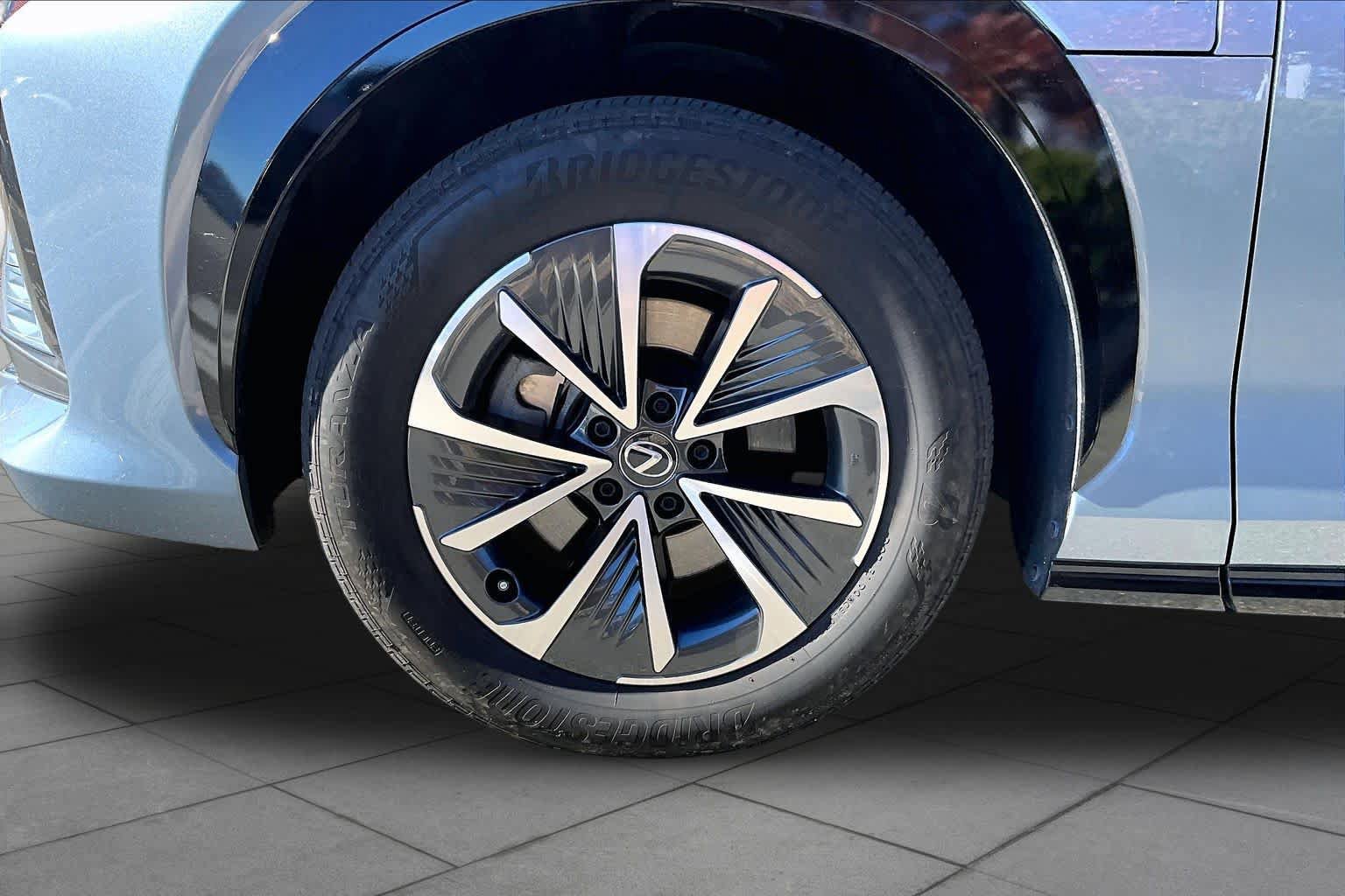 Certified 2024 Lexus RZ 450e Premium w/ Accessory Package (2T) AWD/4WD image 10