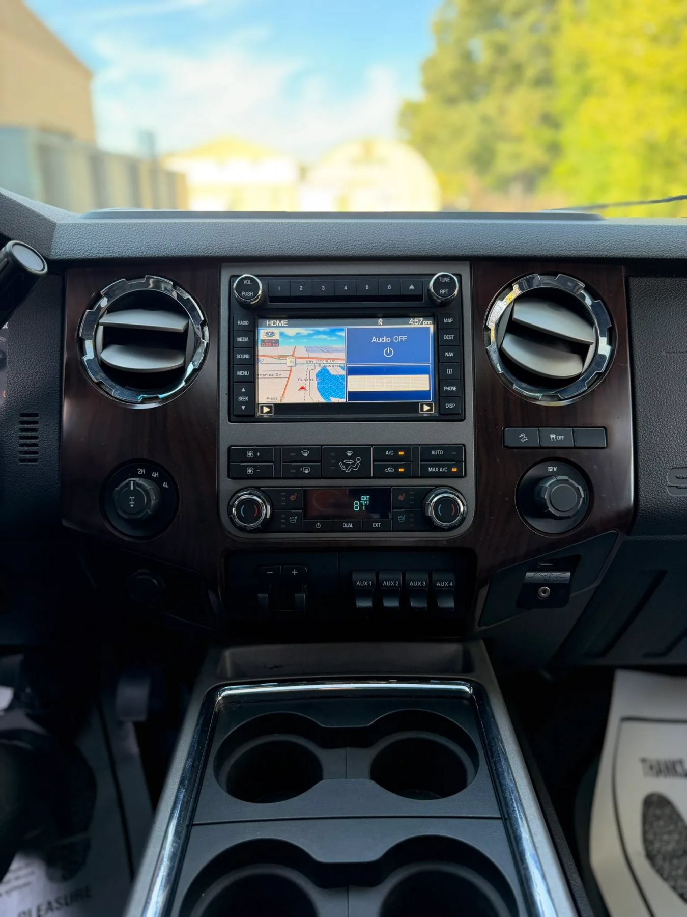 Used 2012 Ford F350 Lariat w/ Lariat Ultimate Pkg AWD/4WD image 12