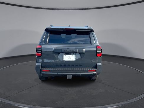 Used 2026 Toyota 4Runner SR5 AWD/4WD image 17