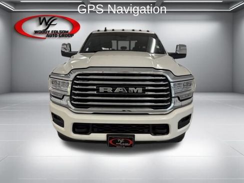Used 2024 RAM 2500 Limited w/ Towing Technology Group AWD/4WD image 2