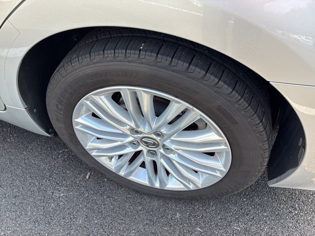 Used 2013 Lexus ES 350 w/ Luxury Pkg FWD image 6