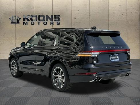 New 2026 Lincoln Aviator AWD image 3