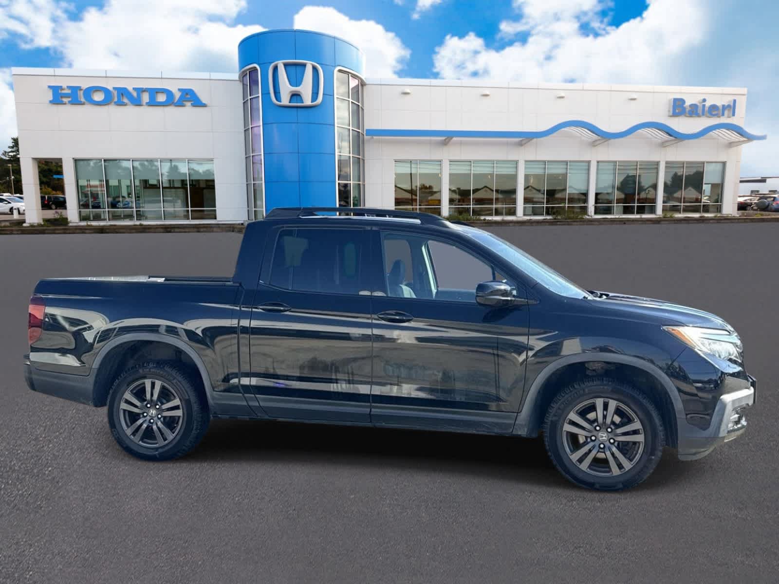 Used 2017 Honda Ridgeline Sport image 6