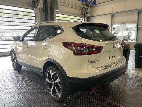 Used 2022 Nissan Rogue Sport SL w/ Premium Package AWD/4WD image 17