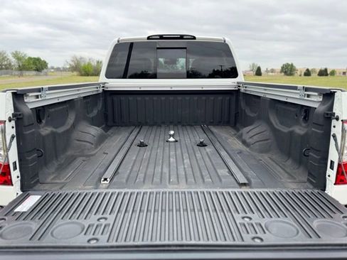 Used 2019 Nissan Titan PRO-4X w/ Pro-4x Utility Package AWD/4WD image 7