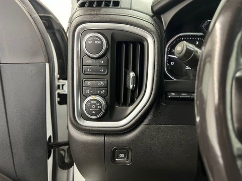 Used 2021 GMC Sierra 3500 Denali w/ Denali Ultimate Package AWD/4WD image 27