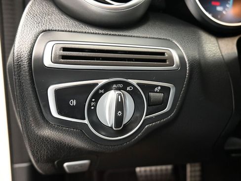 Used 2021 Mercedes-Benz C 300 4MATIC Sedan image 28