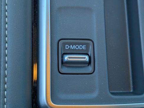 New 2026 Nissan Pathfinder SV image 16