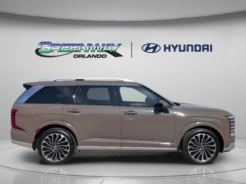 Used 2026 Hyundai Palisade Calligraphy FWD image 9
