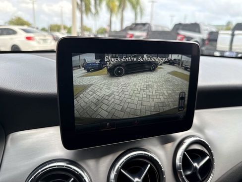 Used 2017 Mercedes-Benz CLA 250 image 24