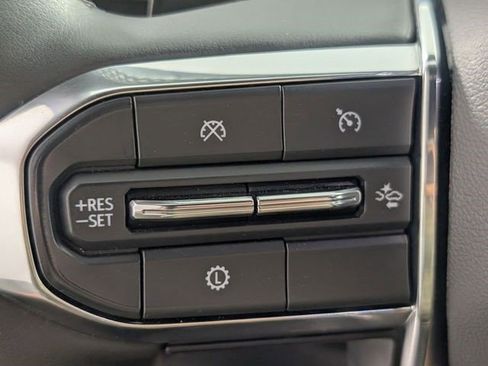 Certified 2025 GMC Yukon XL Denali AWD/4WD image 18