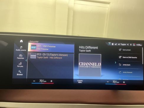 New 2022 BMW iX xDrive50 w/ Premium Package image 17