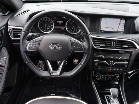 Used 2017 INFINITI QX30 Sport w/ Sport Leather Package image 16