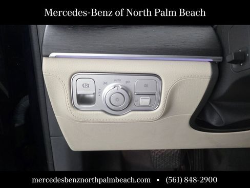 Used 2020 Mercedes-Benz GLS 450 4MATIC w/ Convenience Package image 25